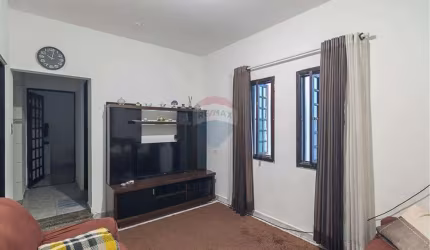 'Ótimo Investimento' Duas casas independentes com 253m2 na rua Calábria, Santo André - Ideal para renda ou conforto de famílias