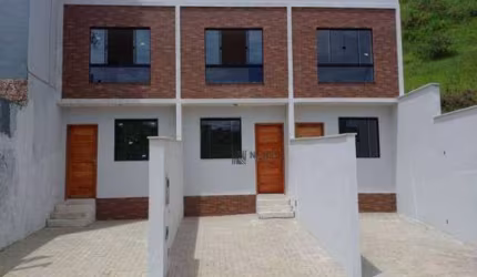 Casa com 2 dormitórios à venda, 70 m² por R$ 280.000,00 - Bom Jardim - Juiz de Fora/MG