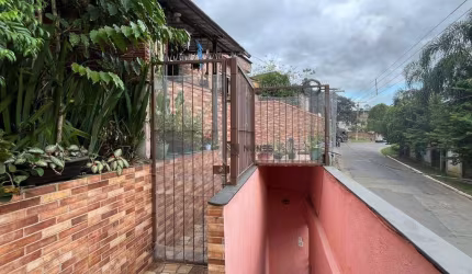 Casa com 3 dormitórios à venda, 301 m² por R$ 500.000,00 - São Pedro - Juiz de Fora/MG