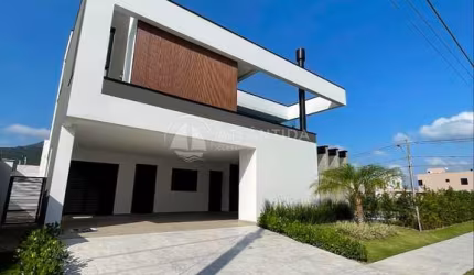 Casa 4 suítes no condomínio Caledônia Private Village, Camboriú