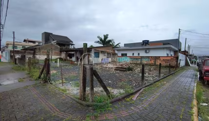 Terreno de esquina 418m² - Santa Regina - Camboriú