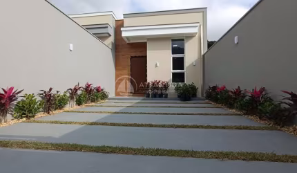 Casa térrea 2 dormitórios - Cedro - Camboriú