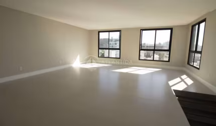 Apartamento Duplex 3 suítes na Praia Brava