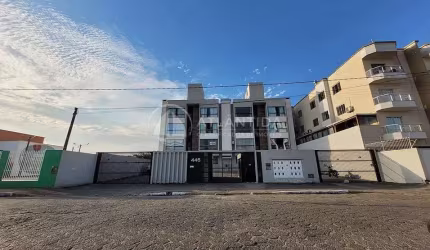 Apartamento térreo semi mobiliado com 2 dormitórios (sendo 1 suíte) no Centro - Camboriú