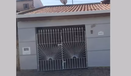 Casa à venda - 2 dormitórios e quintal nos fundos - Conjunto Residencial Parque São Bento, Campinas