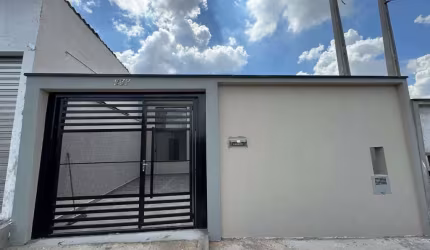 Linda casa à venda - 3 dormitório, sendo 1 suíte - Acabamento fino - Residencial Colina das Nascent
