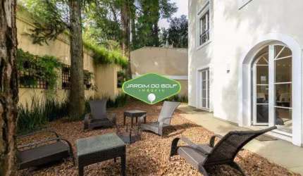 Casa em condomínio à venda no Jardim Petrópolis