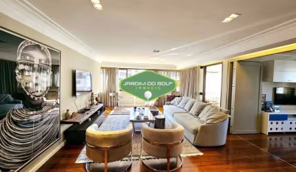 Apartamento à venda em Moema