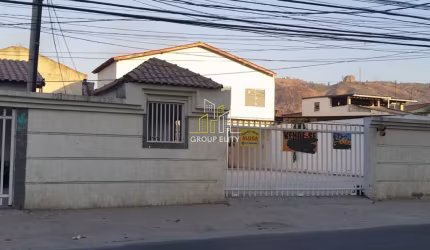 Casa de Vila para Venda com 2 Quartos, 71 m² - Realengo - Rio de Janeiro