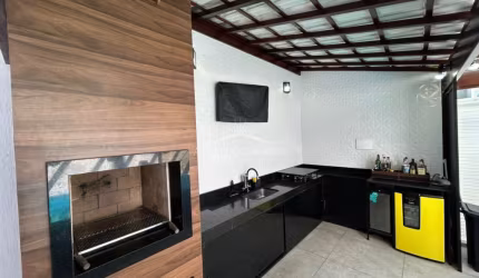 7776 - Casa à Venda | Vale das Palmeiras, Macaé/RJ