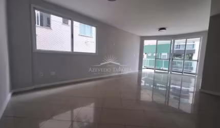 7795 - Apartamento à Venda no Bairro da Glória em Macaé/RJ