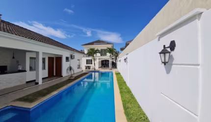 6047 - Casa em Condomínio à Venda | Vale dos Cristais em Macaé/RJ