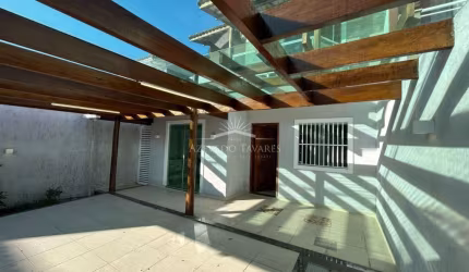 7857 - Casa em Condomínio à Venda | Granja dos Cavaleiros - Macaé, RJ