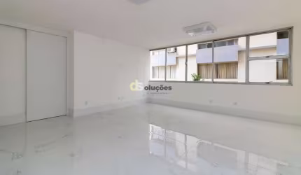 Apartamento à Venda com 120m², 4 dormitórios e 2 vagas na região da Santa Cecília, Zona Central de