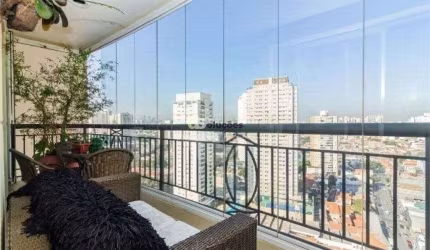 Apartamento para venda e locação com 3 dormitórios na R. Coriolano, Vila Romana, São Paulo, SP