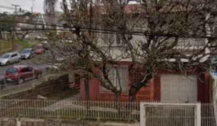 Casa comercial para alugar na Rua Coronel Aparício Borges, 2588, Glória, Porto Alegre por R$ 4.000