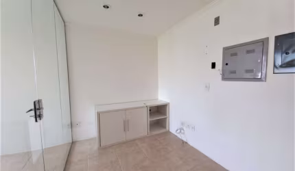 Sala comercial para alugar na Rua Joaquim Nabuco, 110, Cidade Baixa, Porto Alegre por R$ 1.400
