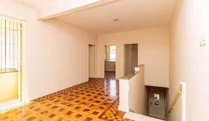 Casa comercial para alugar na Rua Casemiro de Abreu, 142, Bela Vista, Porto Alegre por R$ 3.500