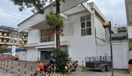 Prédio para alugar na Avenida da Azenha, 1115, Azenha, Porto Alegre por R$ 45.000