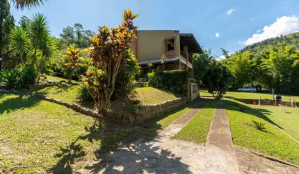 Chácara / sítio com 3 quartos à venda na Estrada Jorge Pereira Nunes, 2310, Campo Novo, Porto Alegre por R$ 3.500.000