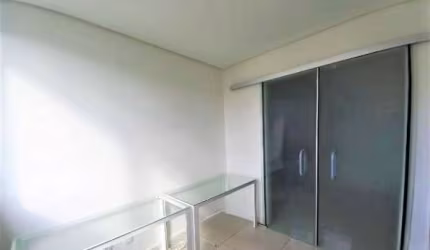 Sala comercial para alugar na Rua Joaquim Nabuco, 110, Cidade Baixa, Porto Alegre por R$ 1.700