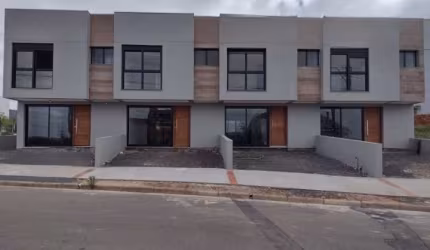 Casa em condomínio fechado com 2 quartos à venda na Rua Ana Abruzzi, 215, Mário Quintana, Porto Alegre por R$ 399.000