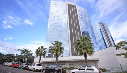 Ponto comercial para alugar na Avenida Senador Tarso Dutra, 565, Petrópolis, Porto Alegre por R$ 8.821
