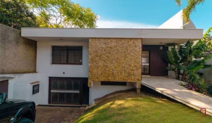 Casa com 4 quartos para alugar na Rua Carlos Huber, 580, Três Figueiras, Porto Alegre por R$ 14.500