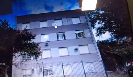 Apartamento com 3 quartos à venda na Rua Carlos Ferreira, 335, Teresópolis, Porto Alegre por R$ 230.000