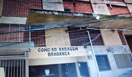 Garagem à venda na Rua Marechal Floriano Peixoto, 611, Centro Histórico, Porto Alegre por R$ 40.000