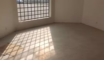 Ponto comercial para alugar na Rua Sapê, 943, Passo da Areia, Porto Alegre por R$ 1.300