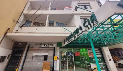Apartamento com 2 quartos para alugar na Avenida Benjamin Constant, 1855, São João, Porto Alegre por R$ 1.900