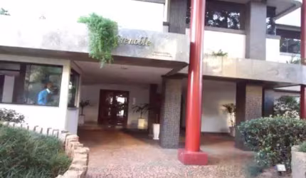 Apartamento com 3 quartos para alugar na Rua Carlos Trein Filho, 851, Auxiliadora, Porto Alegre por R$ 9.500
