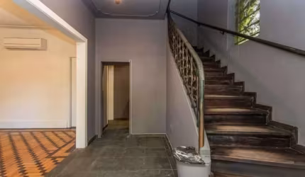 Casa comercial para alugar na Rua Castro Alves, 678, Independência, Porto Alegre por R$ 12.000