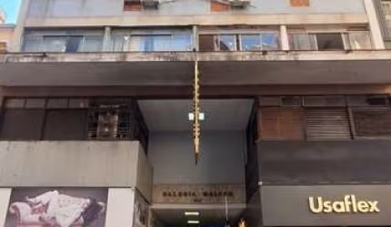 Ponto comercial para alugar na Rua dos Andradas, 1560, Centro Histórico, Porto Alegre por R$ 2.325