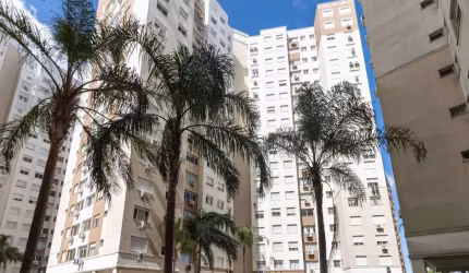 Apartamento com 2 quartos à venda na Avenida Dom Cláudio José Gonçalves Ponce de Leão, 140, Vila Ipiranga, Porto Alegre por R$ 420.000