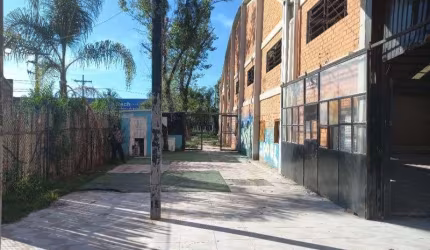 Barracão / Galpão / Depósito para alugar na Avenida das Indústrias, 1290, Anchieta, Porto Alegre por R$ 22.000