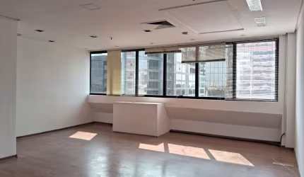 Sala comercial para alugar na Avenida Carlos Gomes, 403, Boa Vista, Porto Alegre por R$ 1.800