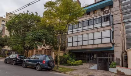 Apartamento com 3 quartos para alugar na Rua Professor Ivo Corseuil, 364, Petrópolis, Porto Alegre por R$ 9.800