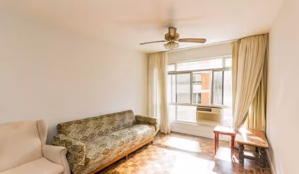 Apartamento com 3 quartos para alugar na Rua Vinte e Quatro de Outubro, 1281, Auxiliadora, Porto Alegre por R$ 3.990
