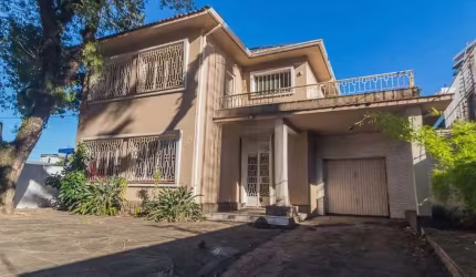 Casa com 5 quartos para alugar na Avenida Protásio Alves, 3901, Petrópolis, Porto Alegre por R$ 15.800