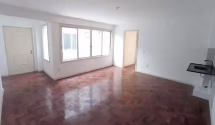 Apartamento com 2 quartos para alugar na Rua João Alfredo, 607, Cidade Baixa, Porto Alegre por R$ 1.450