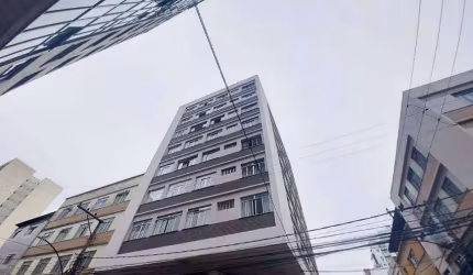 Apartamento para venda possui 82 metros quadrados com 2 quartos em Centro - Juiz de Fora - MG - 220.000,00