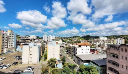 Apartamento com 2 dormitórios à venda, 58 m² por R$ 170.000 - Bandeirantes - Juiz de Fora/MG
