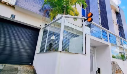 Apartamento com 3 dormitórios à venda, 91 m² por R$ 360.000 - Cascatinha - Juiz de Fora/MG