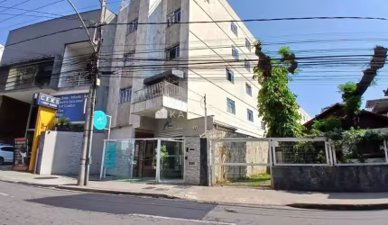 Apartamento com 3 dormitórios à venda, 105 m² por R$ 290.000 - Passos - Juiz de Fora/MG