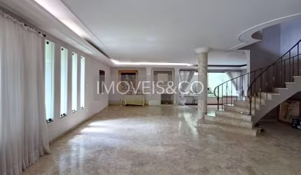 Casa à venda em São Paulo-SP, Jardim Luzitânia, 4 quartos, 3 suítes, 3 salas, 2 vagas de garagem.