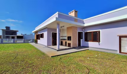 Casa 03 Dorm à venda no Bairro Bella Torres com 162 m² de área privativa - 2 vagas de garagem