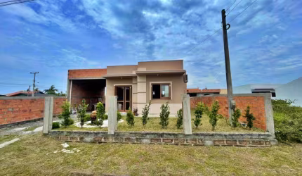 Casa 02 Dorm à venda no Bairro Bella Torres com 77 m² de área privativa - 1 vaga de garagem
