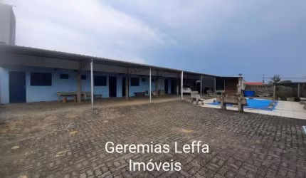 Pousada à venda no Bairro Xangri-lá dos Mares com 190 m² de área privativa - 6 vagas de garagem